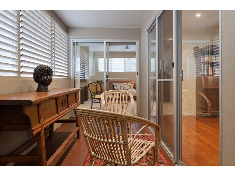87a McCaul Street, Indooroopilly QLD 4068