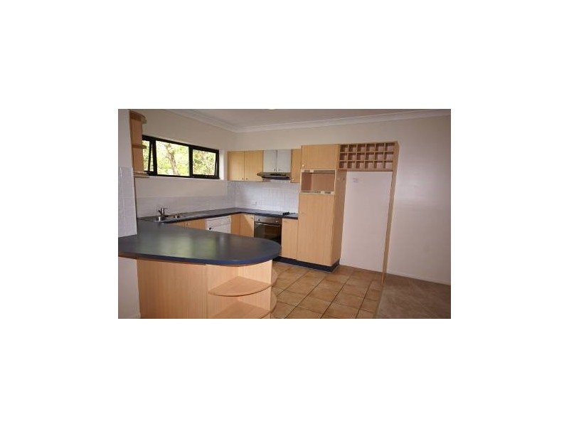 10/122 Central Avenue, Indooroopilly QLD 4068