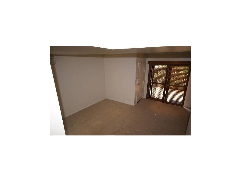 10/122 Central Avenue, Indooroopilly QLD 4068