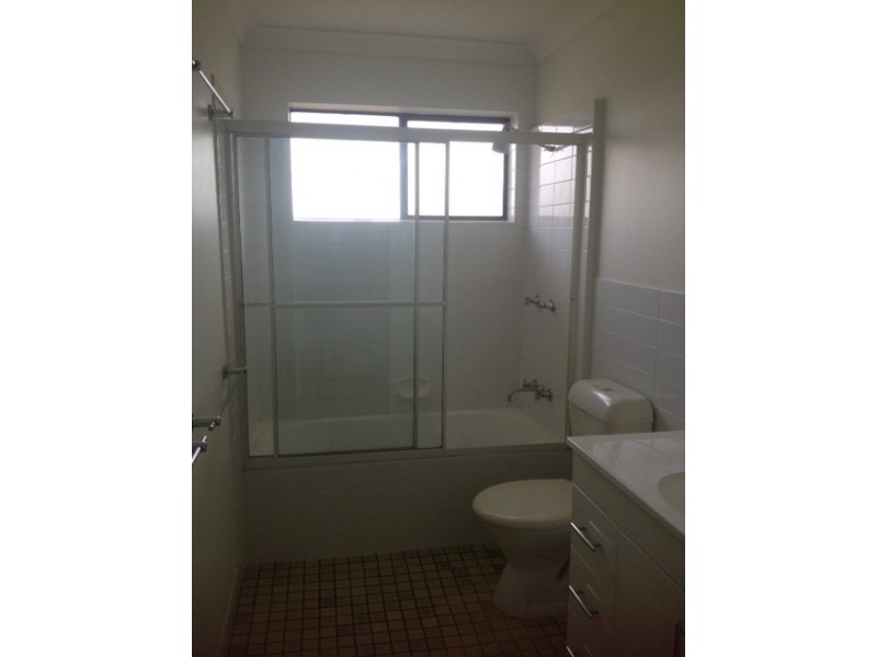 11/123 Central Avenue, Indooroopilly QLD 4068