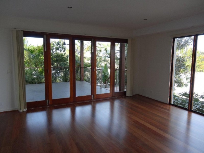 4/28 Central Avenue, Indooroopilly QLD 4068
