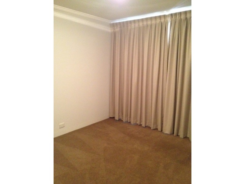 3/9 Land Street, Toowong QLD 4066