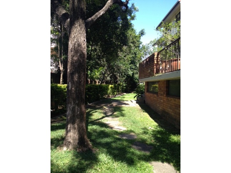 3/9 Land Street, Toowong QLD 4066