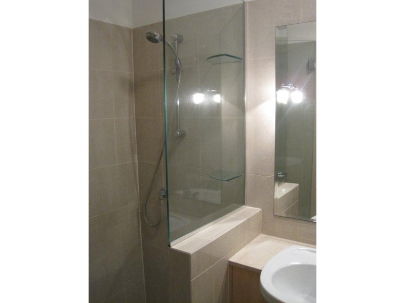 5 Cecil Street, Indooroopilly QLD 4068