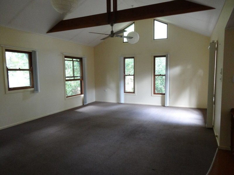 22 Dobell Street, Indooroopilly QLD 4068