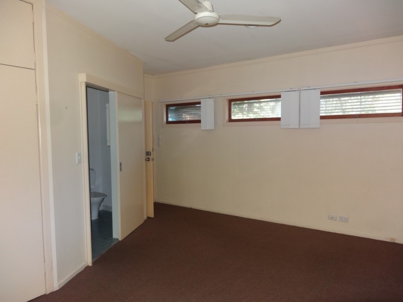 22 Dobell Street, Indooroopilly QLD 4068