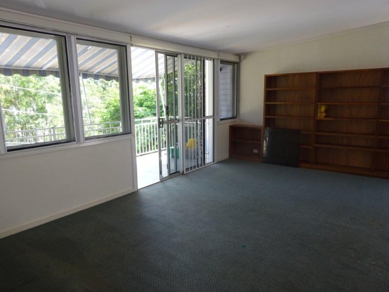 147 The Esplanade., St Lucia QLD 4067