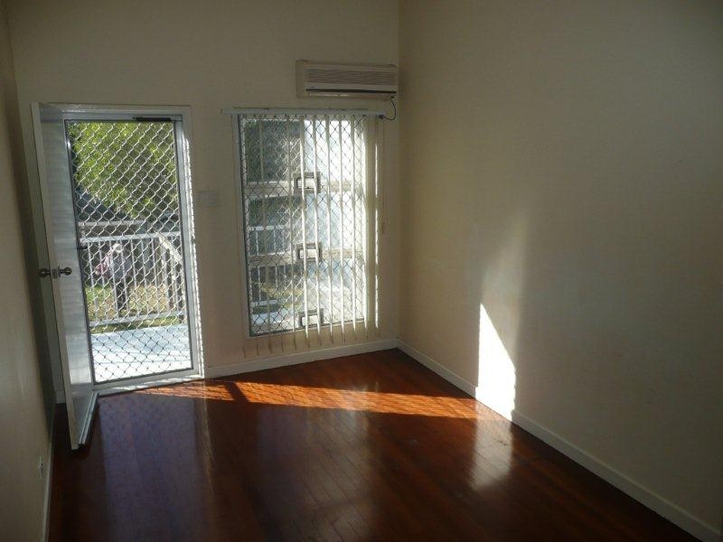 3/109 Central Avenue, Indooroopilly QLD 4068