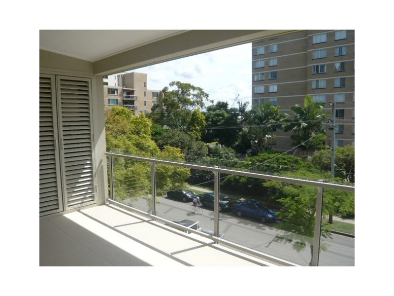 10/119 Macquarie Street, St Lucia QLD 4067