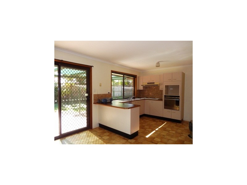 51 Greenford Street, Chapel Hill QLD 4069