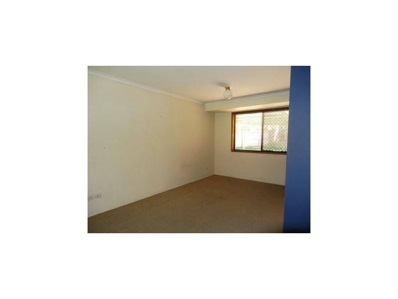 51 Greenford Street, Chapel Hill QLD 4069