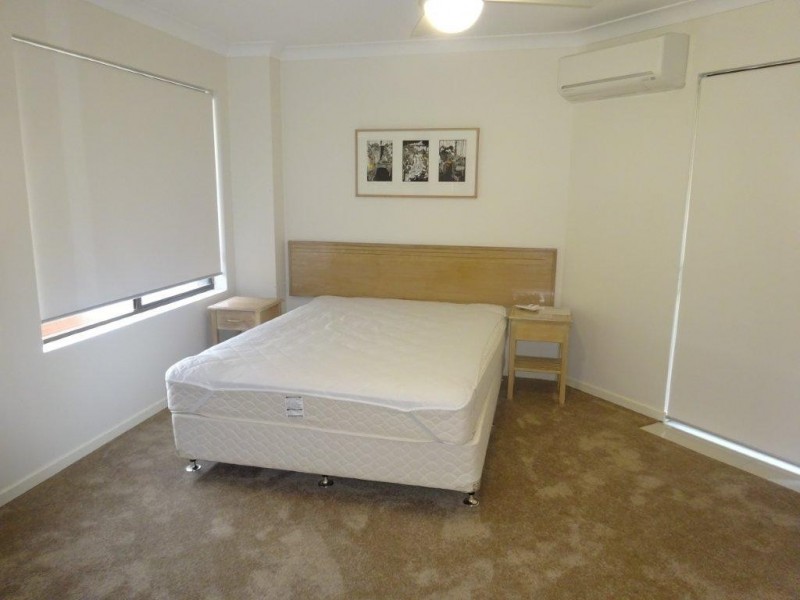 2/15 Riverview Terrace, Indooroopilly QLD 4068