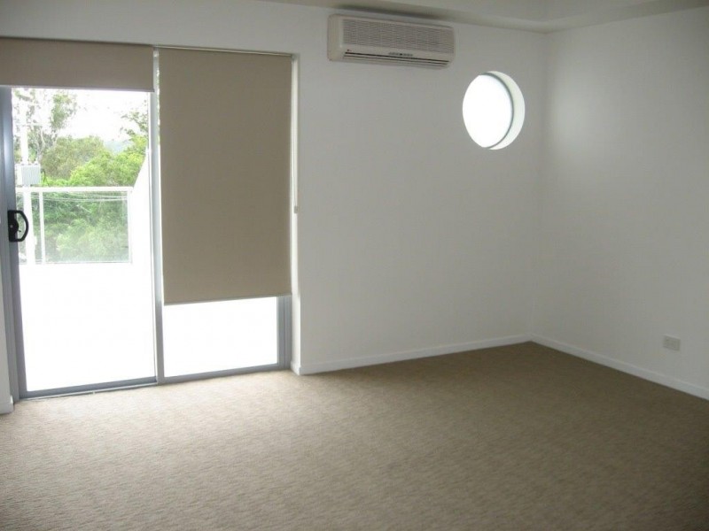 304/30 Riverview Terrace, Indooroopilly QLD 4068