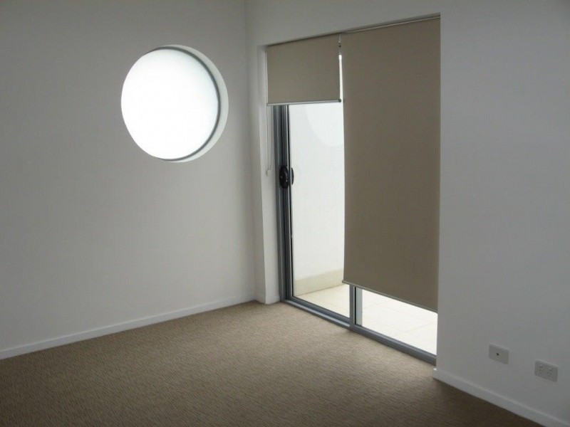 304/30 Riverview Terrace, Indooroopilly QLD 4068