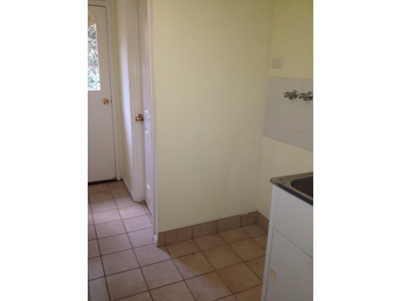 3/73 Fairley Street, Indooroopilly QLD 4068