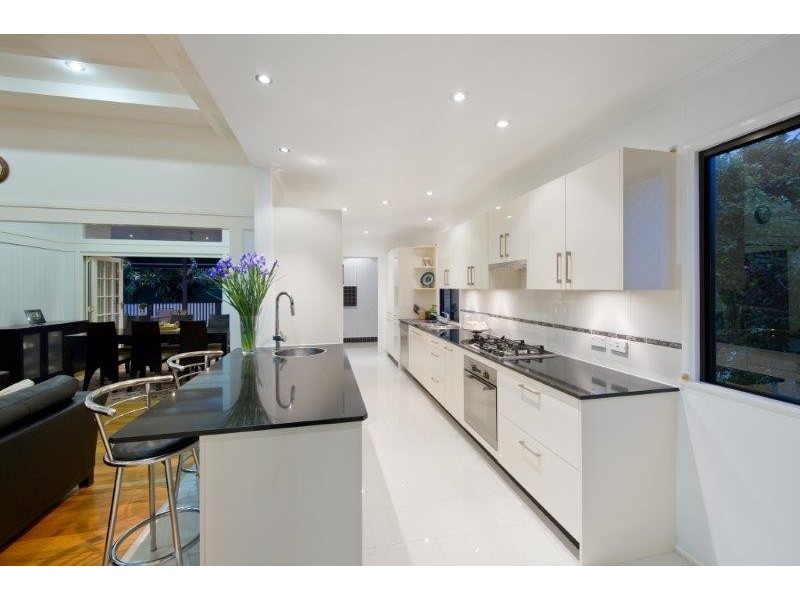 3 Harts Road, Indooroopilly QLD 4068