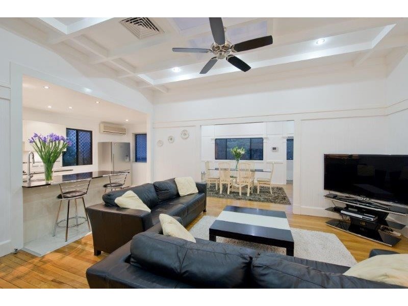 3 Harts Road, Indooroopilly QLD 4068