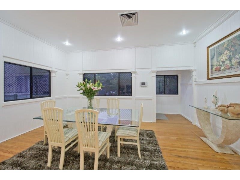 3 Harts Road, Indooroopilly QLD 4068