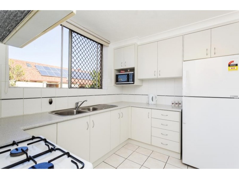 4/22 Waverley Road, Taringa QLD 4068