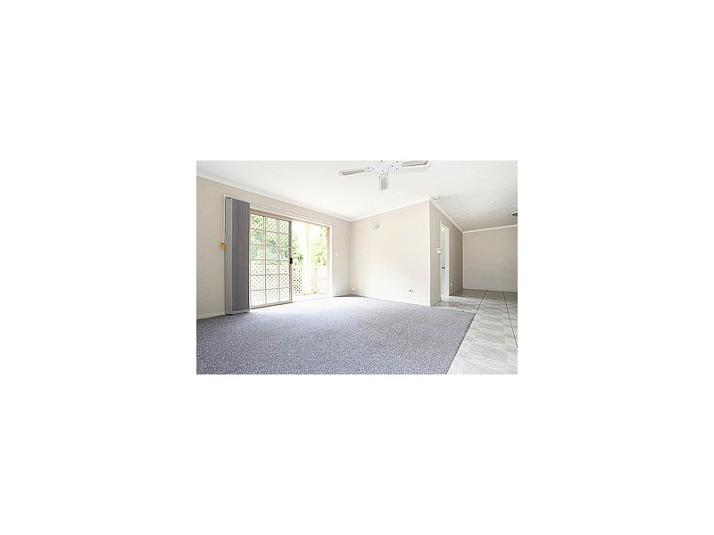 2/6 Shirley Street, Indooroopilly QLD 4068