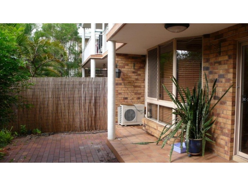 3/115. Central Avenue, Indooroopilly QLD 4068