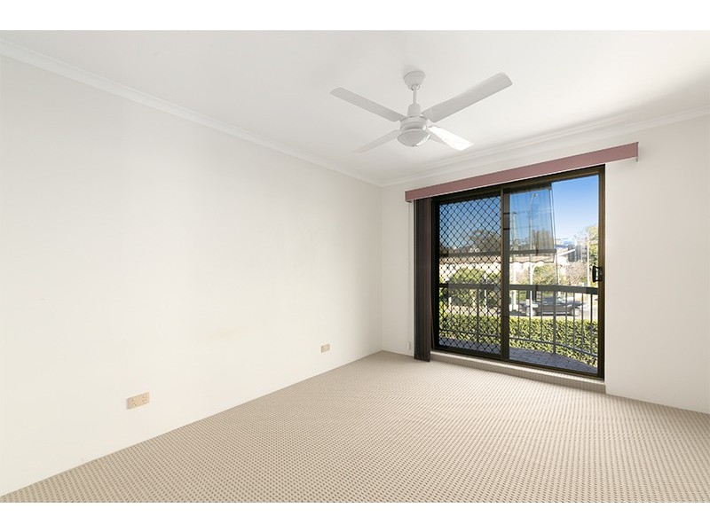 12/150 Clarence Road, Indooroopilly QLD 4068