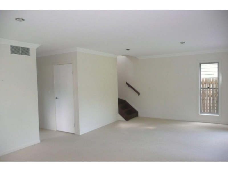 10 Harts Road, Indooroopilly QLD 4068