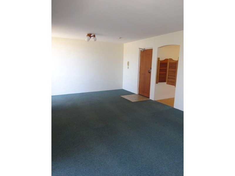 2/114 Carmody Road, St Lucia QLD 4067