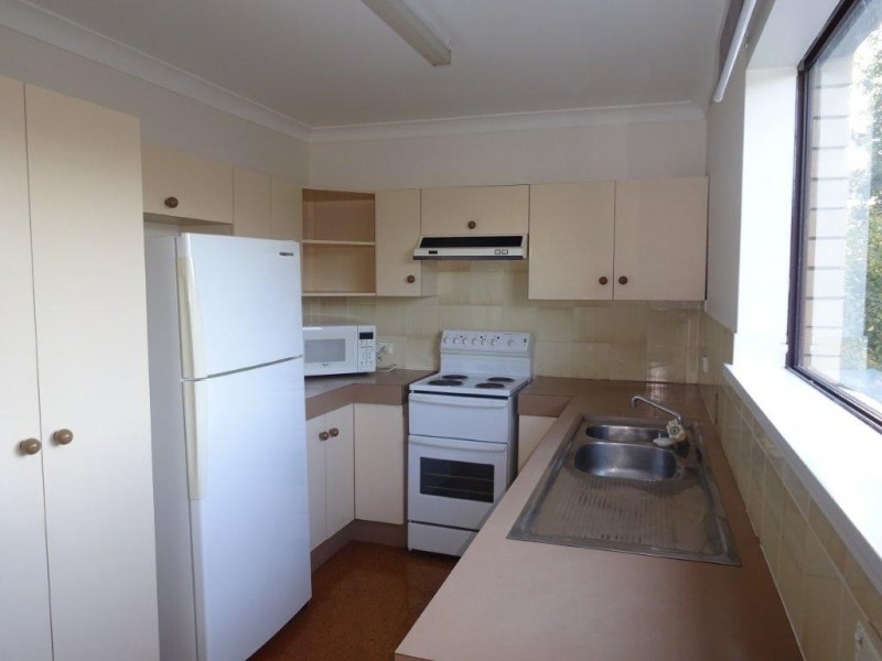 4/123. Central Avenue, Indooroopilly QLD 4068