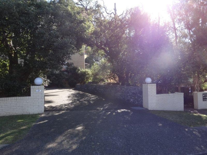 4/123. Central Avenue, Indooroopilly QLD 4068