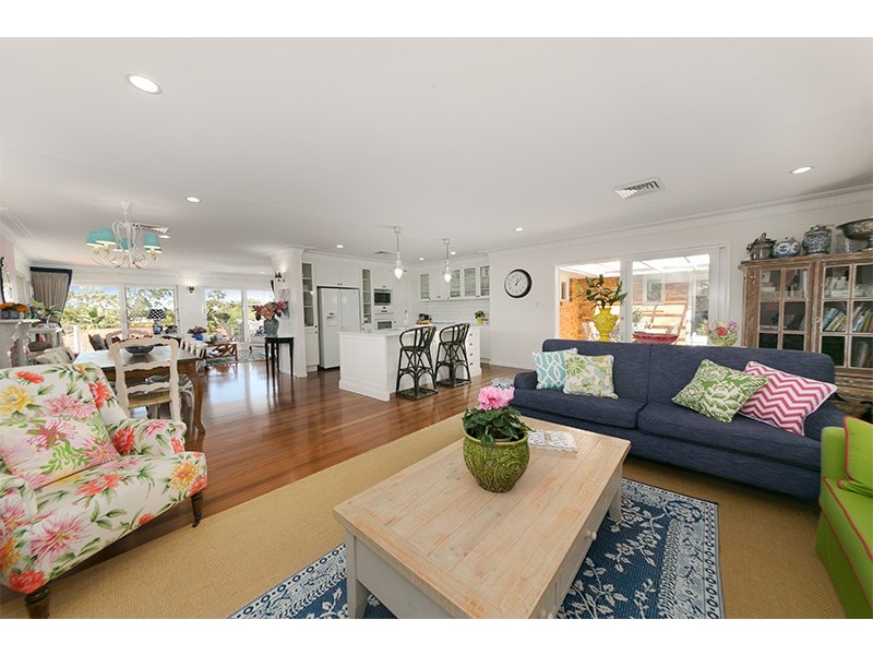 9 Bowaga Street, Indooroopilly QLD 4068