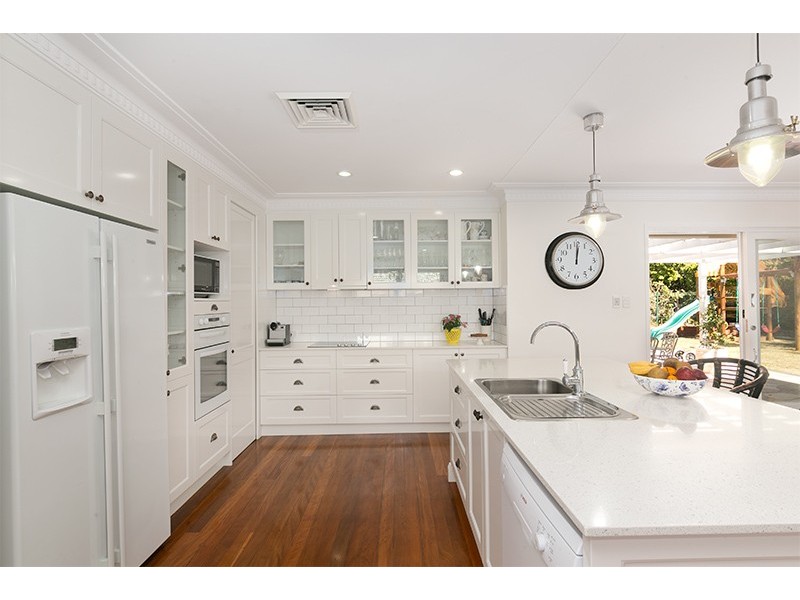 9 Bowaga Street, Indooroopilly QLD 4068