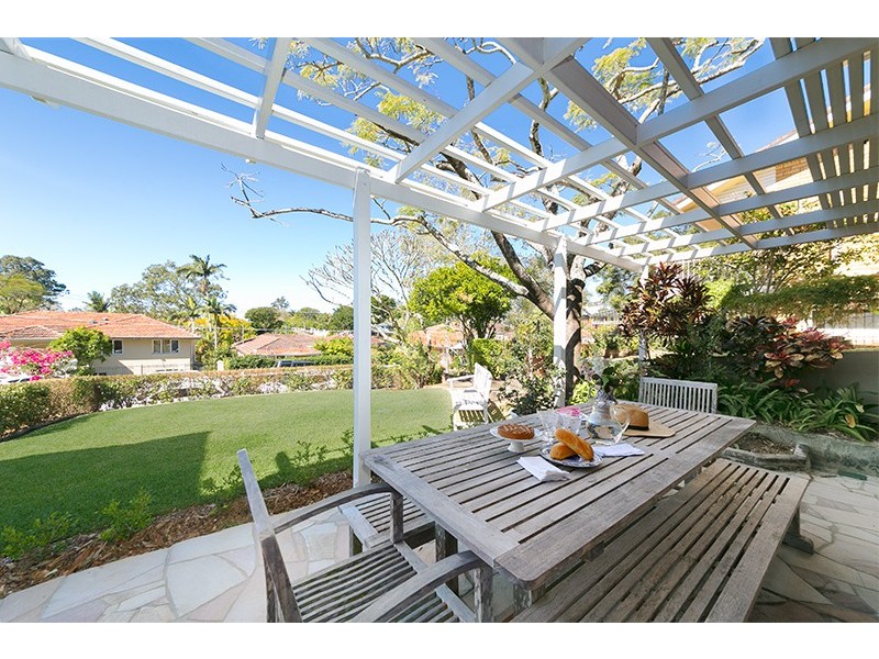 9 Bowaga Street, Indooroopilly QLD 4068