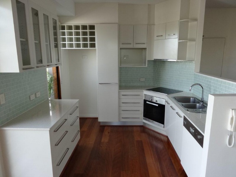 4/28. Central Avenue, Indooroopilly QLD 4068