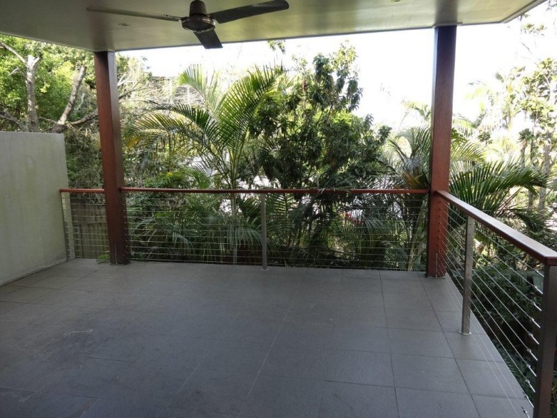 4/28. Central Avenue, Indooroopilly QLD 4068