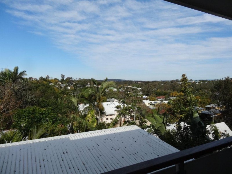 4/28. Central Avenue, Indooroopilly QLD 4068