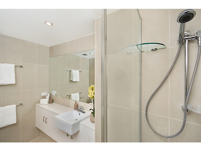 401/30. Riverview Terrace, Indooroopilly QLD 4068