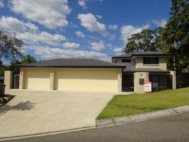 4 Bonhill Court, Indooroopilly QLD 4068