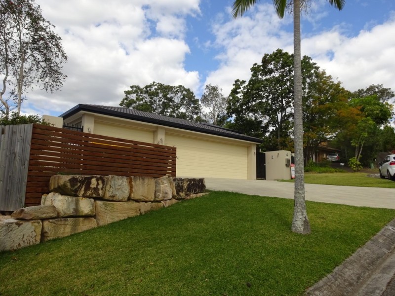 4 Bonhill Court, Indooroopilly QLD 4068