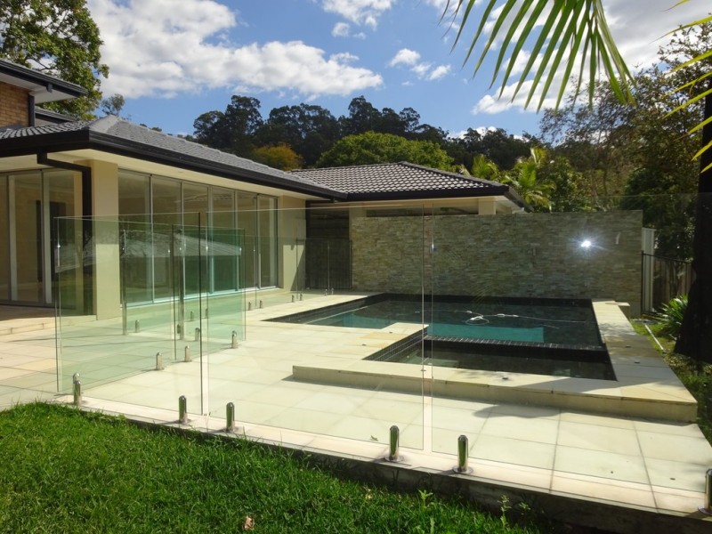 4 Bonhill Court, Indooroopilly QLD 4068