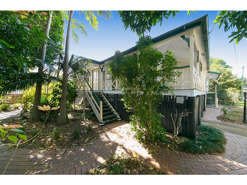 130 Laurel Avenue, Chelmer QLD 4068