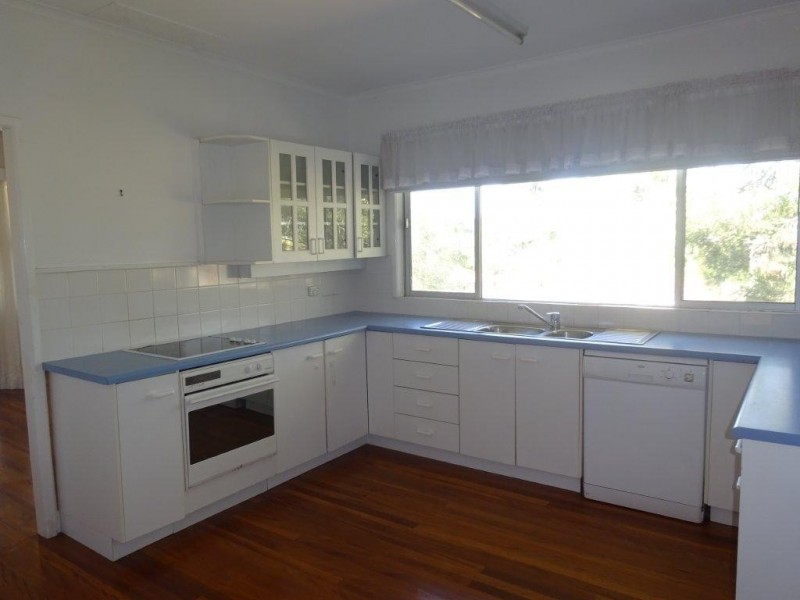 11 Bowaga Street, Indooroopilly QLD 4068