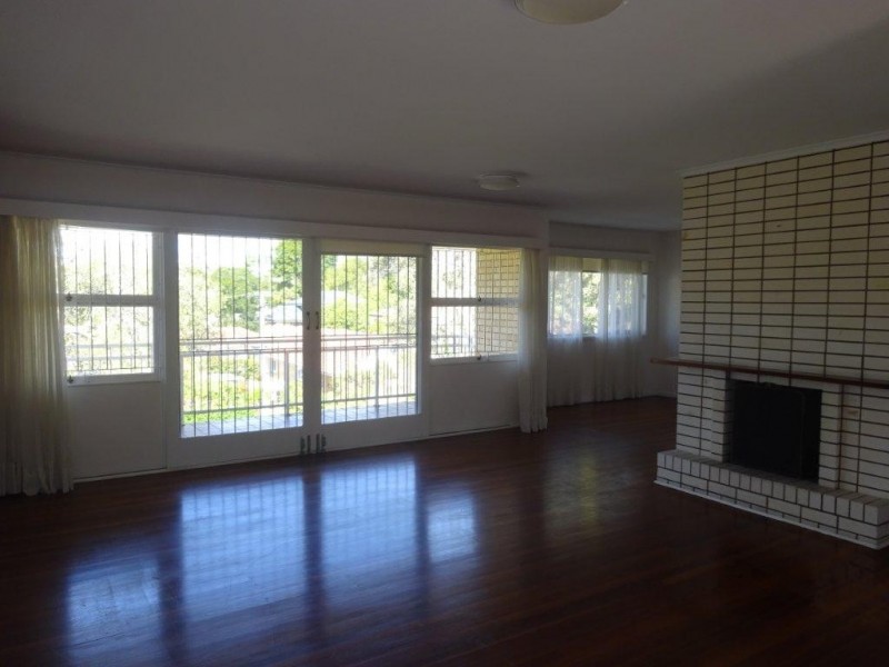 11 Bowaga Street, Indooroopilly QLD 4068