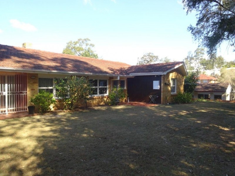 11 Bowaga Street, Indooroopilly QLD 4068