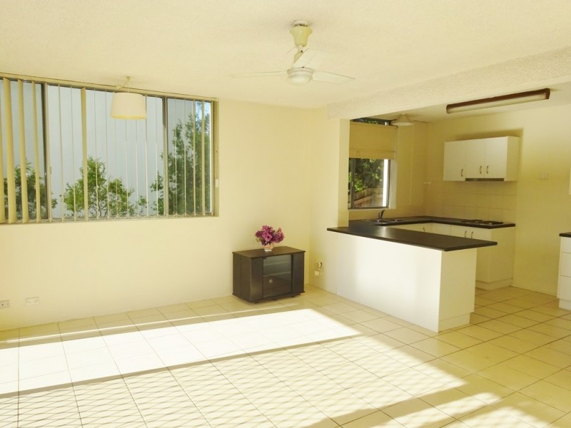 1/12 Underhill Avenue, Indooroopilly QLD 4068