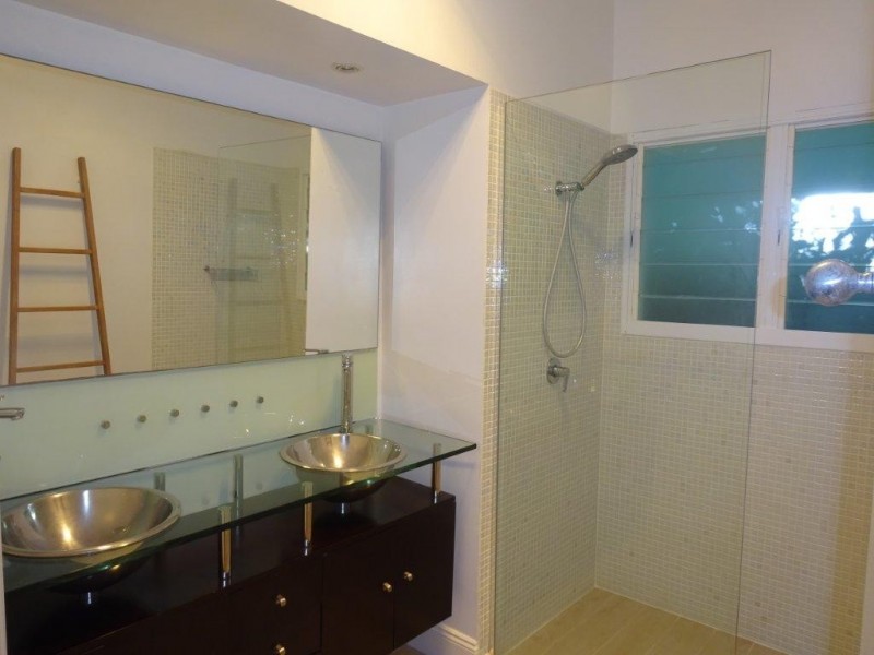 63 Neulans Road, Indooroopilly QLD 4068