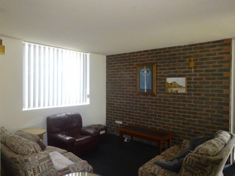 3/208 Carmody Road, St Lucia QLD 4067