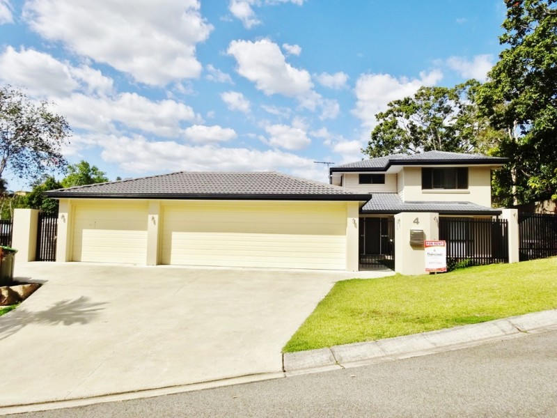 4 Bonhill. Court, Indooroopilly QLD 4068