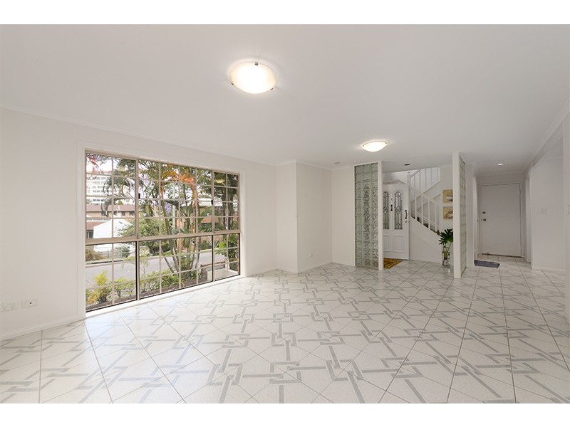 1/6 Shirley Street, Indooroopilly QLD 4068