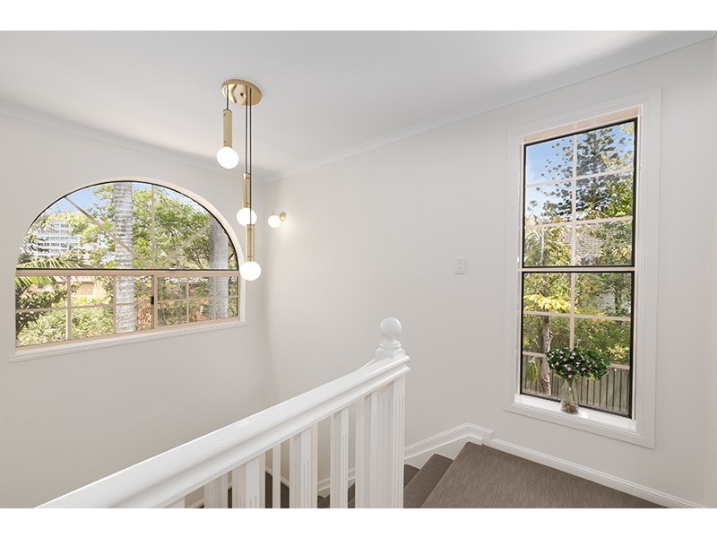 1/6 Shirley Street, Indooroopilly QLD 4068